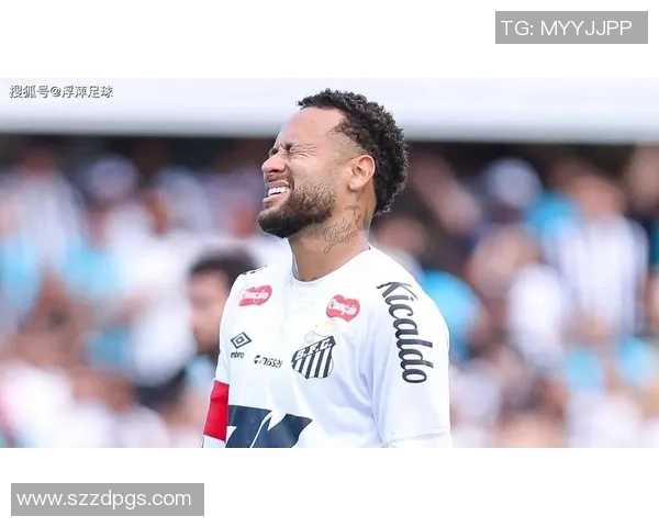 巴西足球明星如今体重增加引发球迷热议与关注